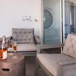 Luxury Penthouse With Jacuzzi & Large Terraces By Passeig De Gracia Lejlighed *