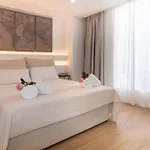 Lejlighed Luxury Penthouse With Jacuzzi & Large Terraces By Passeig De Gracia