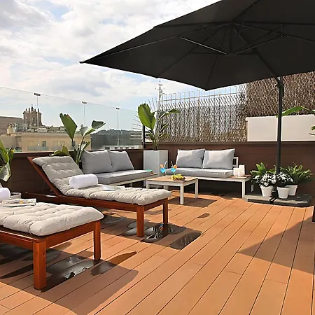 Apartment Our Penthouse With Jacuzzi Close To Paseo De Gracia Barcelona