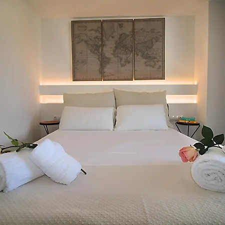 Apartment Our Penthouse With Jacuzzi Close To Paseo De Gracia